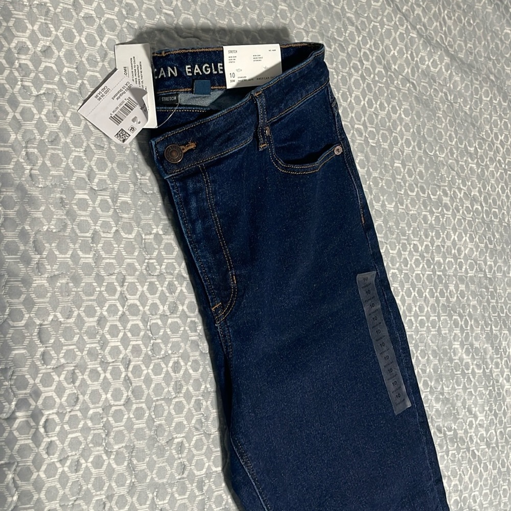 Women’s dark wash jeans